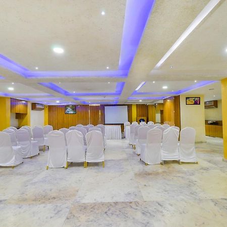 Fabhotel Kohinoor Plaza 아흐메다바드 외부 사진