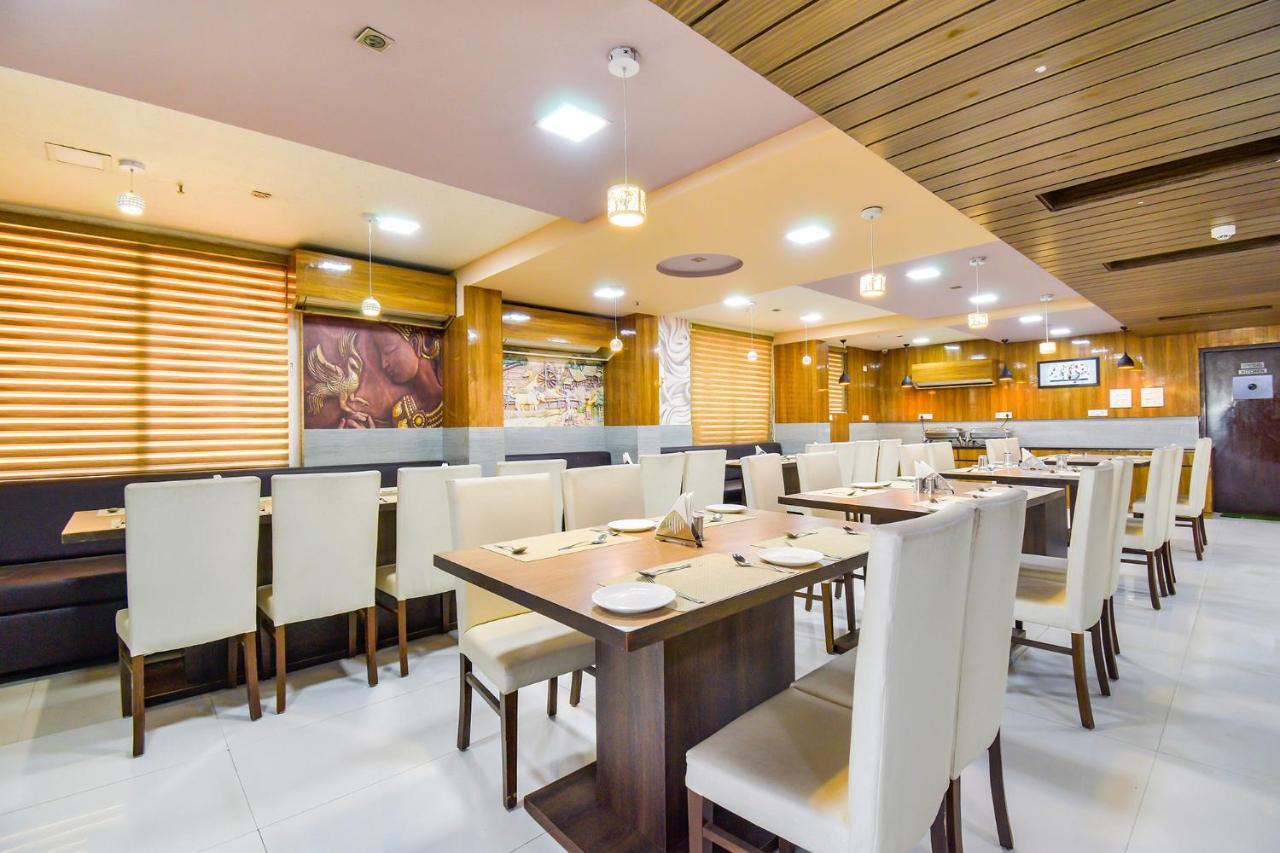 Fabhotel Kohinoor Plaza 아흐메다바드 외부 사진