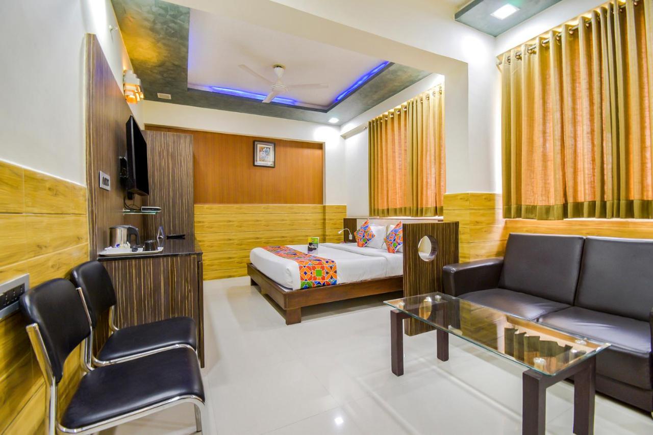 Fabhotel Kohinoor Plaza 아흐메다바드 외부 사진