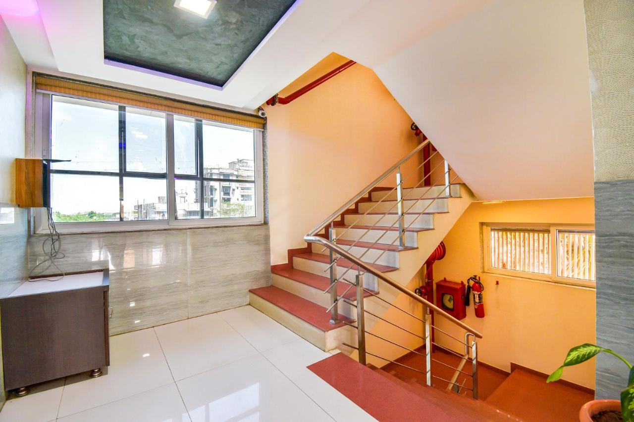 Fabhotel Kohinoor Plaza 아흐메다바드 외부 사진
