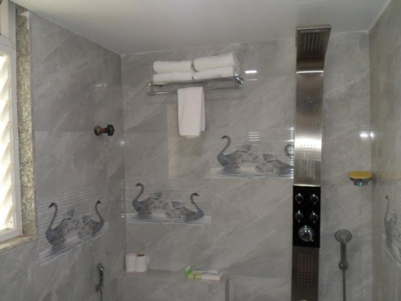 Fabhotel Kohinoor Plaza 아흐메다바드 외부 사진