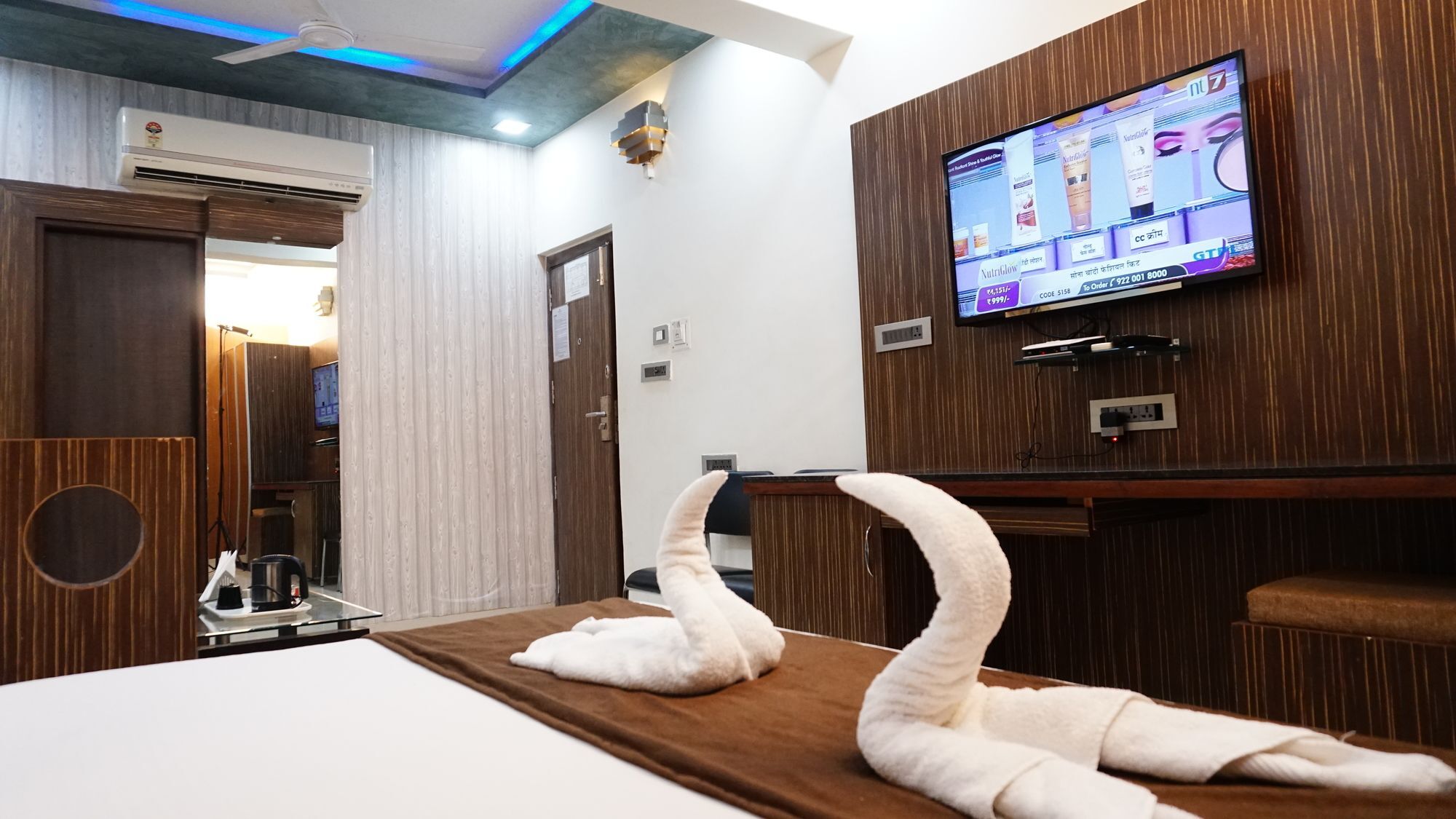 Fabhotel Kohinoor Plaza 아흐메다바드 외부 사진